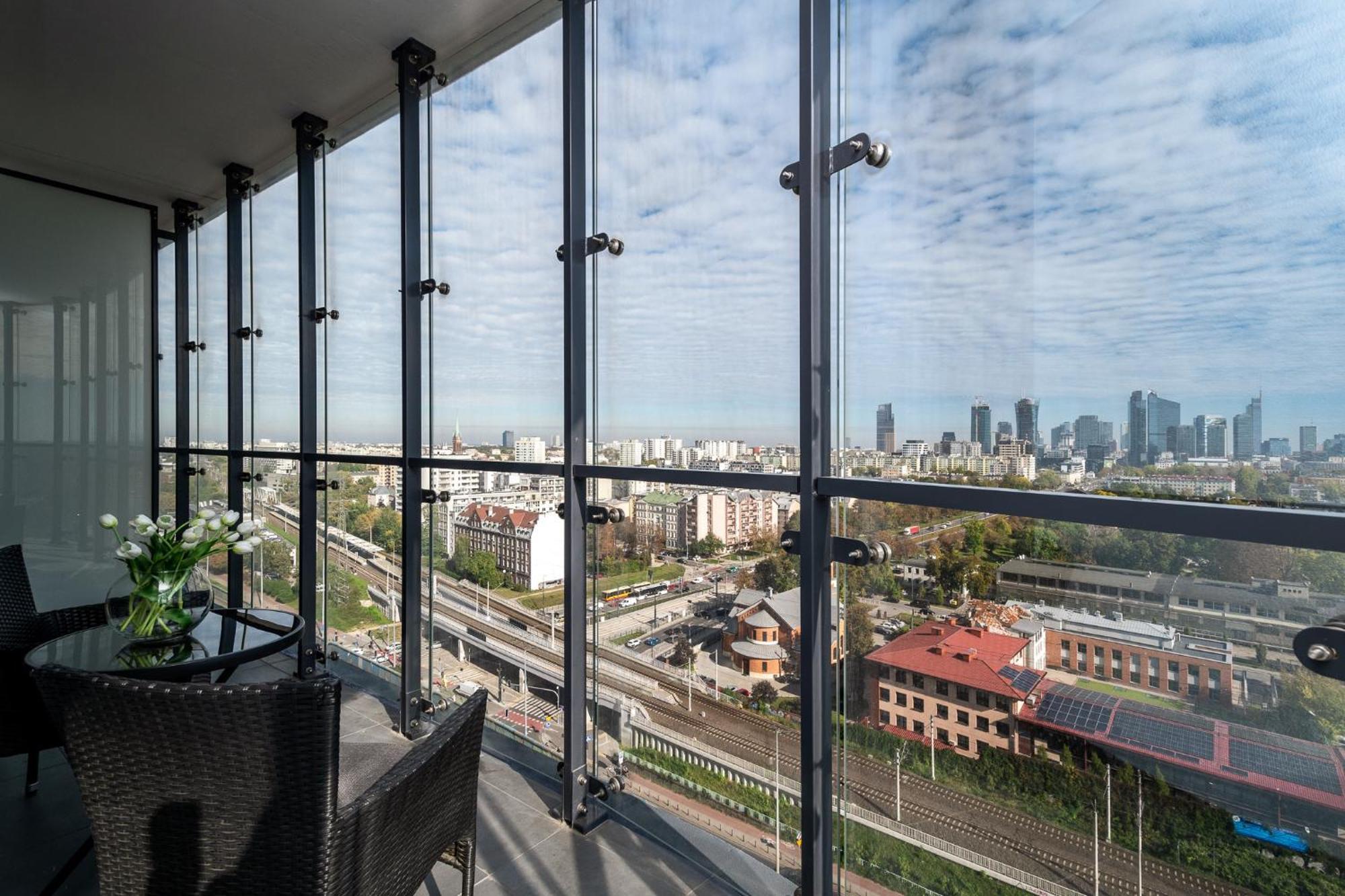 Kasprzaka 29 Wola Tower Free Garage By Perfect Apart 华沙 外观 照片